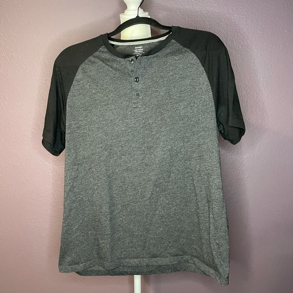 Old Navy Henley T-Shirt - Picture 1 of 5